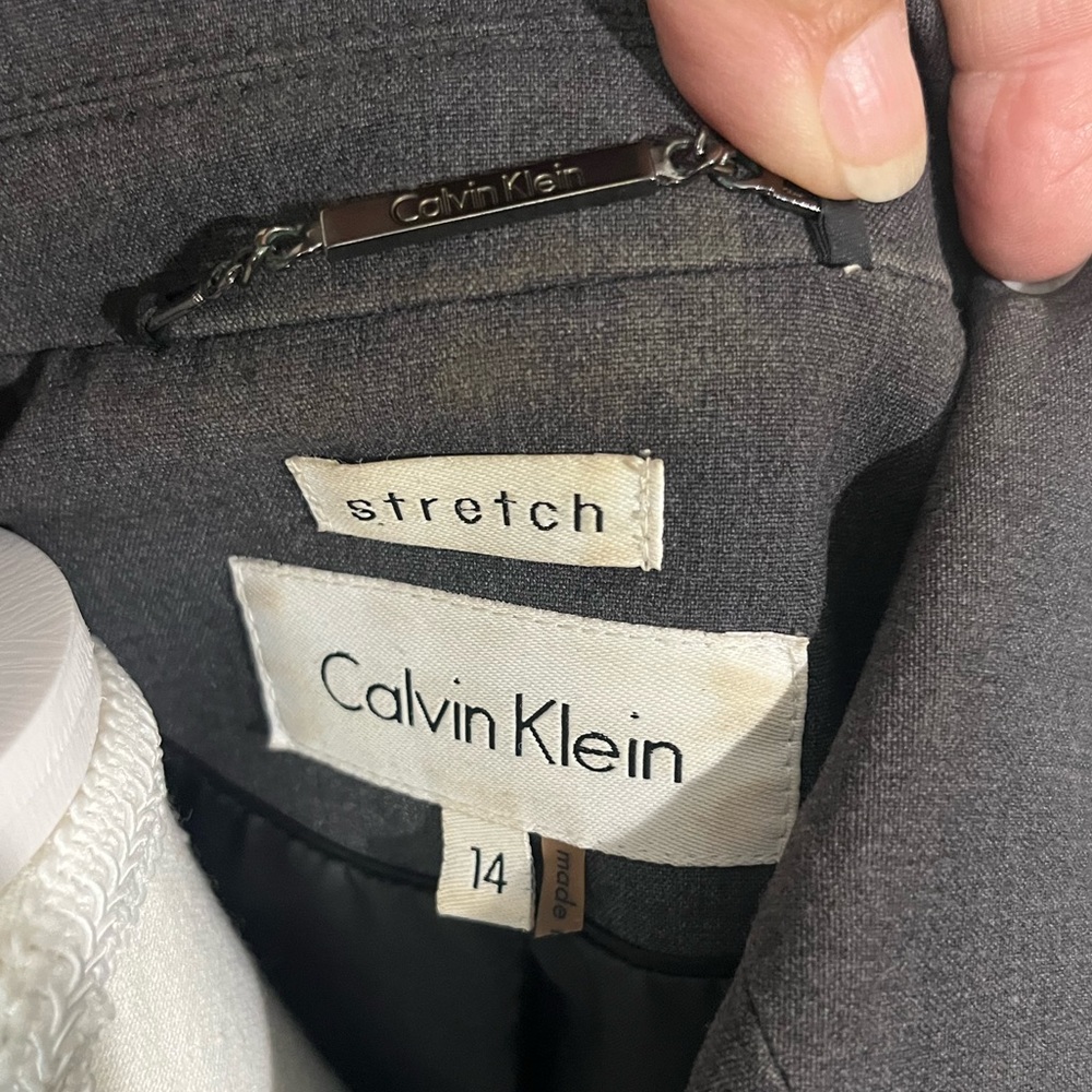 Calvin Klein 2pc Charcoal Gray Skirt Suit. Size 14. - Picture 7 of 10